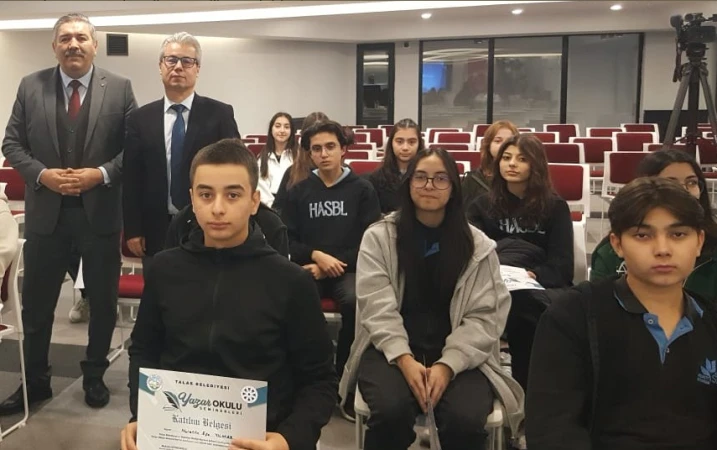 TALAS YAZAR OKULU SEMİNERLERİNİN BU HAFTAKİ MİSAFİRİ İBRAHİM DOĞANYİĞİT OLDU slide image