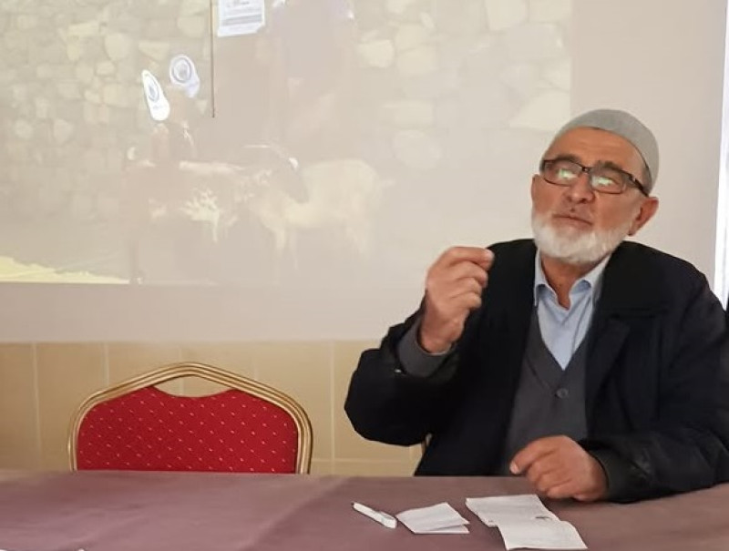 faruk-aksebzeci-yemendeki-hayati-anlatti project cover image
